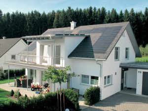Henke Dachdecker für Stadthagen - Mit Produktinnovationen von Braas erhalten Bauherren ein fortschrittliches und sicheres Dach, das sowohl Mensch als auch Natur einen Mehrwert bietet.