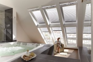 Henke Dachfenster für Stadthagen -Natürlicher Energiekick zur Entspannung - Tageslicht, frische Luft und eine Aussicht, die den Kopf frei macht.